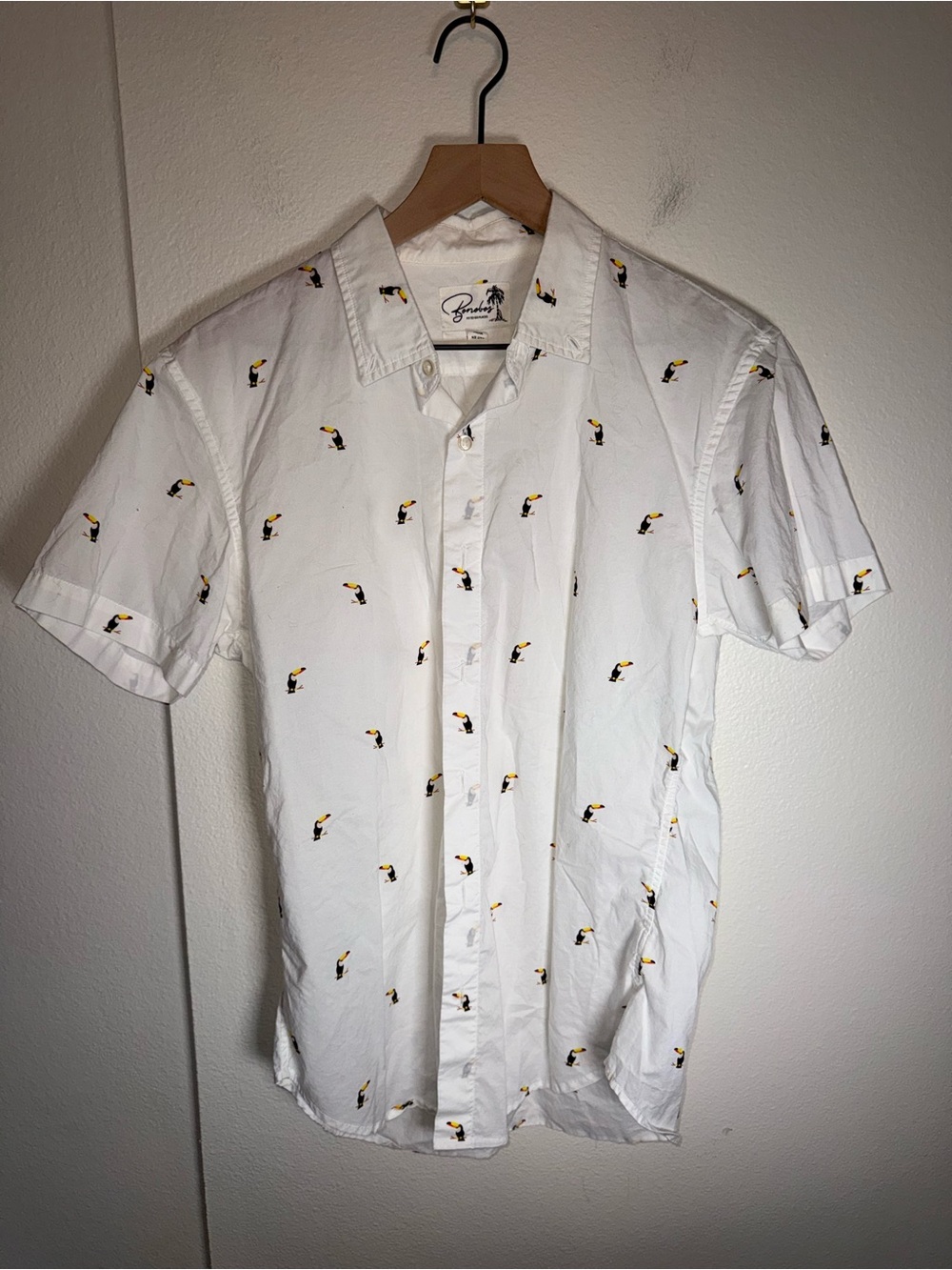 BONOBOS White Toucan Print Tailored Fit Cotton Short Sleeve Button Up Shirt M